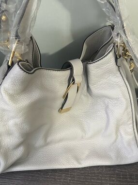 White Leather Shoulder Bag with Gold Hardware